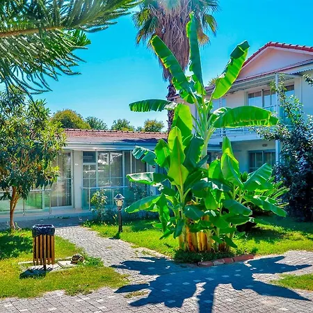 Hotel Clover Magic Altinkum Park Side